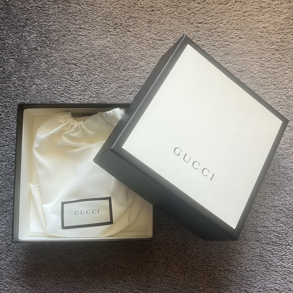Marmont Gucci Belt - Picture 4 of 5